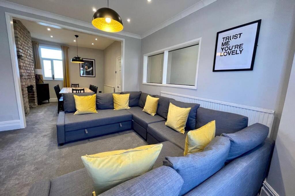 Large House Near Victoria Park For Groups, 10 Mins Bus To City Centre Cardiff Exterior foto