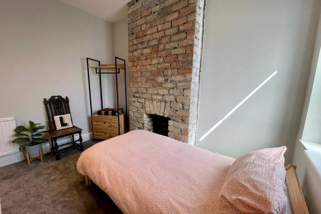 Large House Near Victoria Park For Groups, 10 Mins Bus To City Centre Cardiff Exterior foto