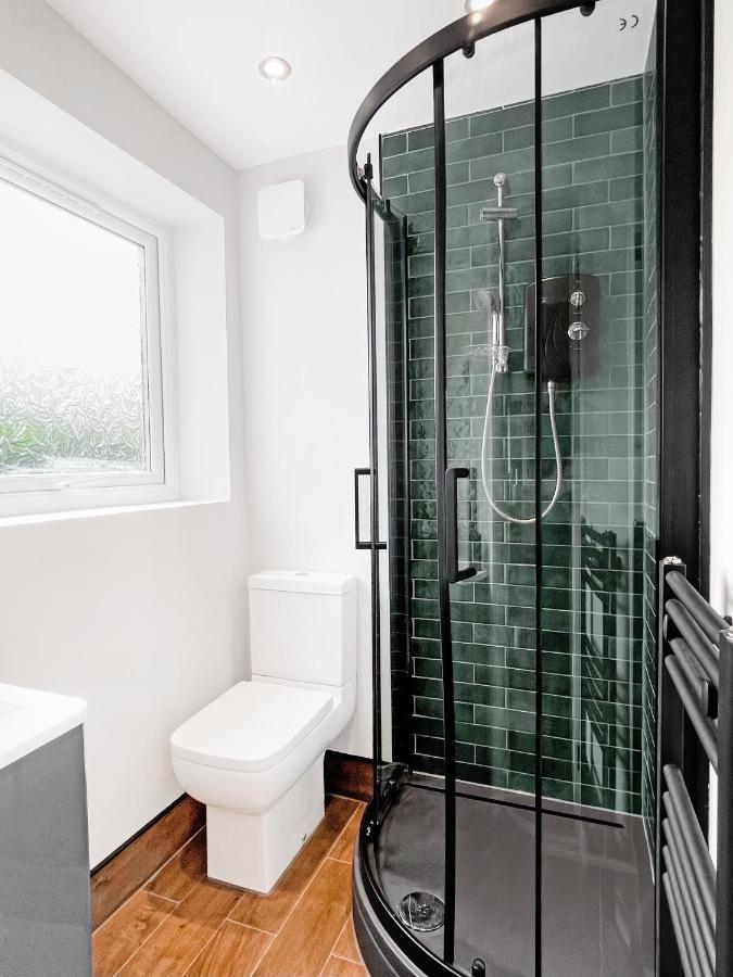 Large House Near Victoria Park For Groups, 10 Mins Bus To City Centre Cardiff Exterior foto